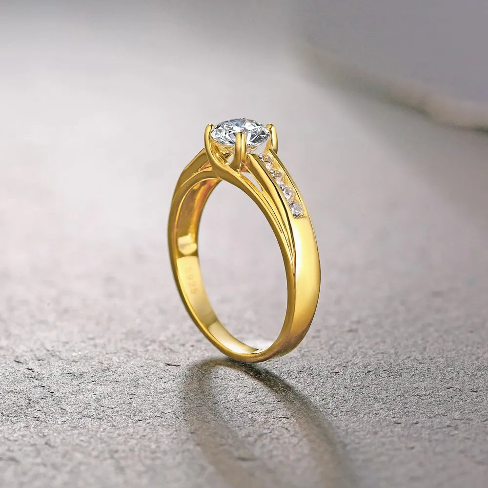 Ouro 14k/18k, Prata 925, Moissanite, Zircônias de alta pureza.