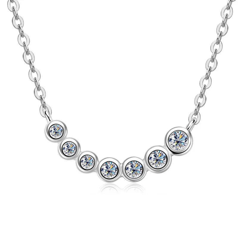 rata 925 banhada em ouro branco 18k.
Pedra: Moissanita 1,0 ct (quilate).