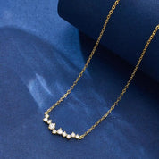 Prata 925 e Prata 925 banhada a ouro 14k.
Pedra: Zircônia cúbica.