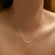 Prata 925 e Prata 925 banhada a ouro 14k.
Pedra: Zircônia cúbica.