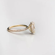 Anel Solitário de Ouro 18k Evadne - Vethra & Co.