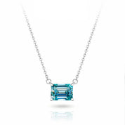 Prata 925 banhada ouro branco 18k.
Pedra: Moissanita ciano 2,0 ct (quilates).