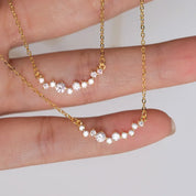 Prata 925 e Prata 925 banhada a ouro 14k.
Pedra: Zircônia cúbica.