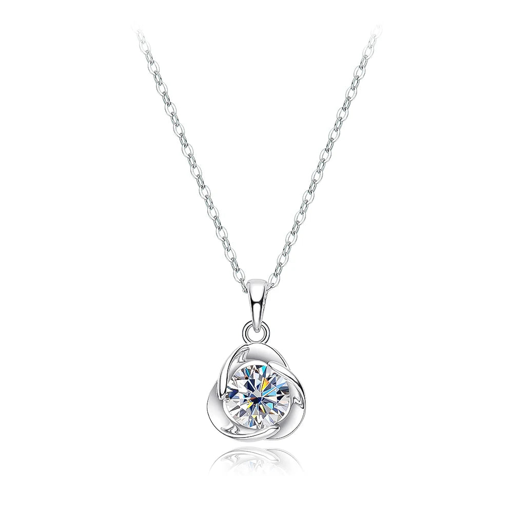 Prata 925.
Pedra: Moissanita 1,0 ct (quilate).