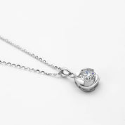 Prata 925.
Pedra: Moissanita 1,0 ct (quilate).